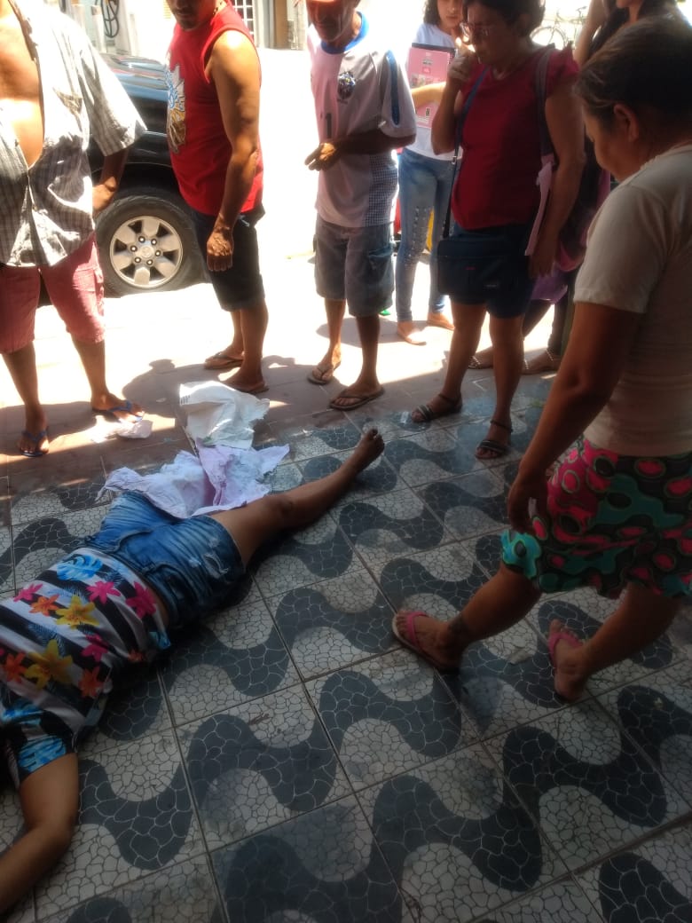 briga entre mulheres em bar termina com uma gravemente ferida em briga entre mulheres em bar termina com uma gravemente ferida em