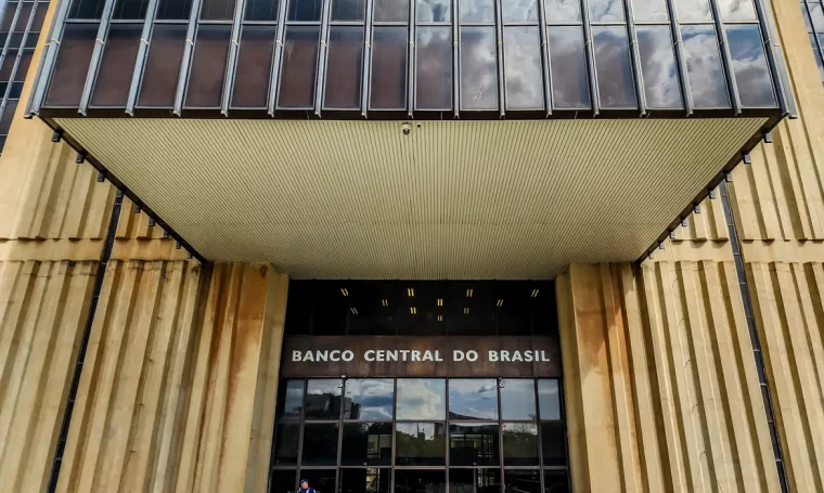 Banco Central corta Selic pela quinta vez seguida e taxa cai para 13,75% ao ano
