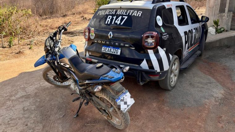 Polícia Militar recupera motocicleta roubada no distrito de Assunção, em Itapipoca