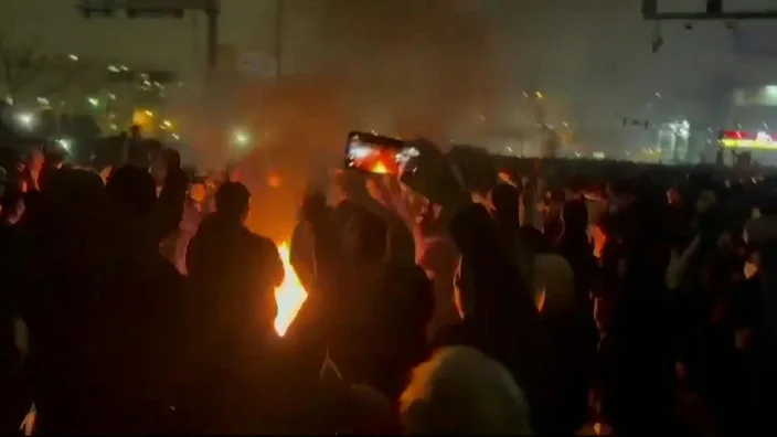 Protestos no Irã deixam mais de 500 mortos e elevam tensão com os EUA