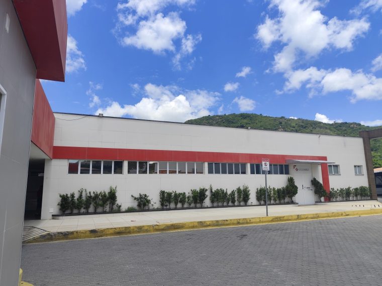 Mulher é socorrida ao hospital com lesões no rosto e suspeito de agressão é preso em Itapipoca