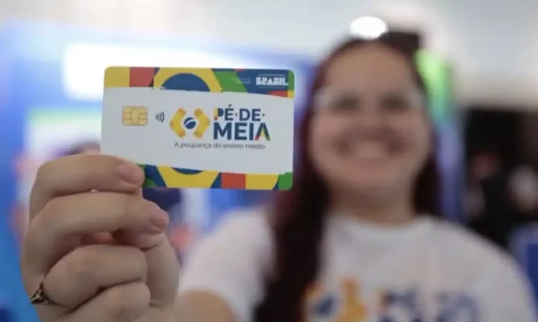 Pé-de-Meia libera novo pagamento de R$ 200 a estudantes a partir desta segunda-feira (21)