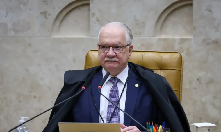 Fachin suspende decisões de Mendonça e Dino sobre afastamento de diretores da PF
